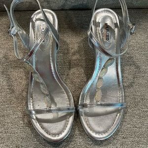 Pretty sparkly Heels by Unlisted